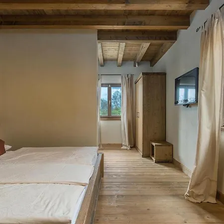 Leonardo Holiday home