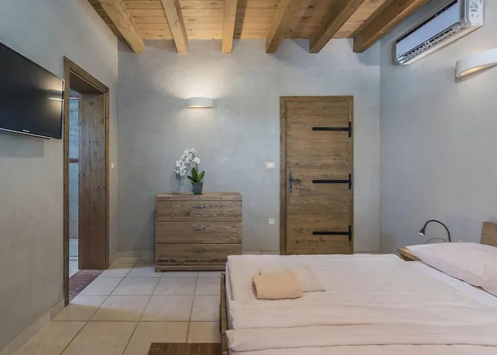 Leonardo Holiday home