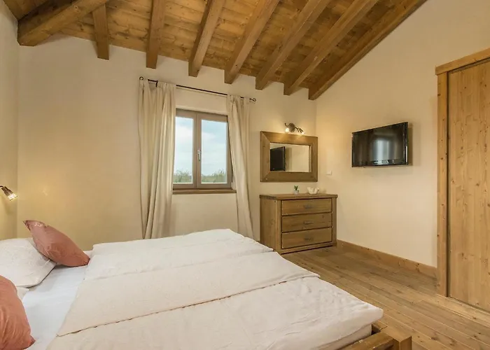 Leonardo Holiday home